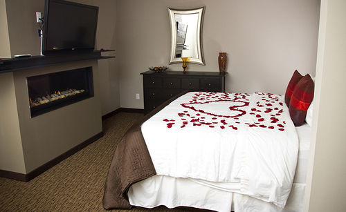 Belamere Suites Hotel Perrysburg Exterior photo