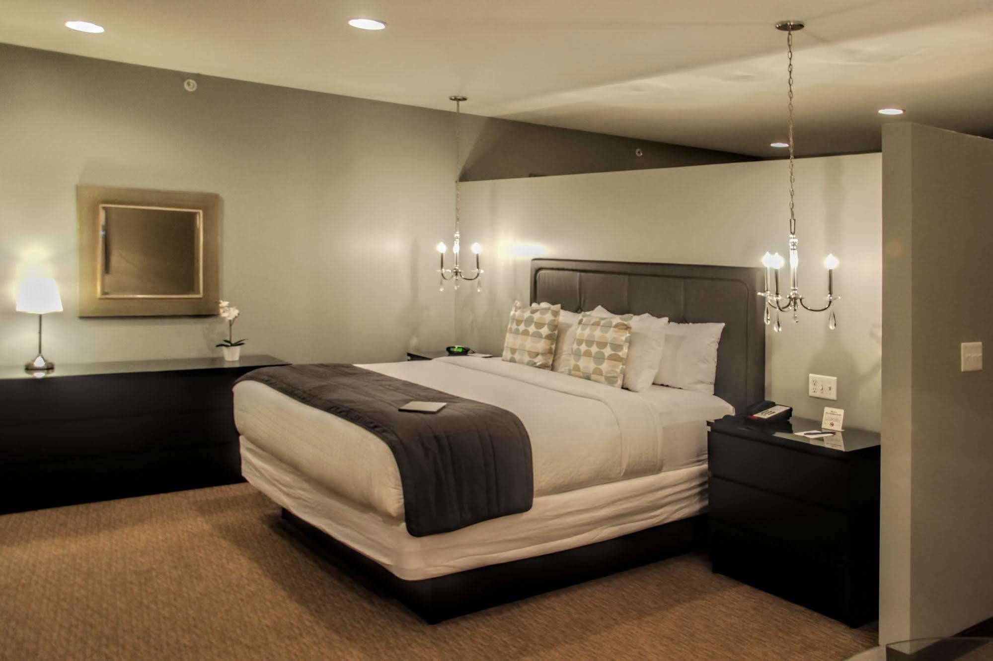 Belamere Suites Hotel Perrysburg Exterior photo